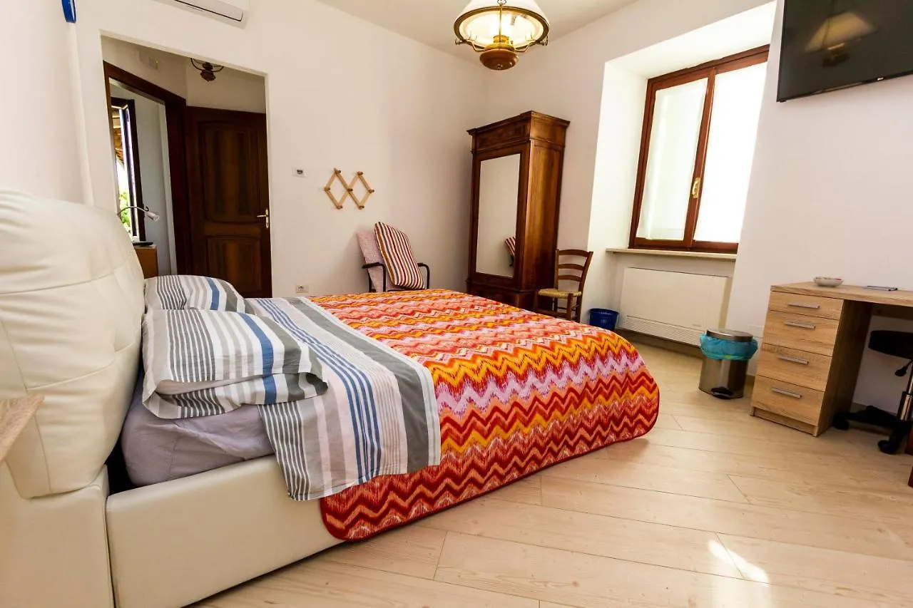 Nocleg ze śniadaniem La Colomba B&B Castellaro