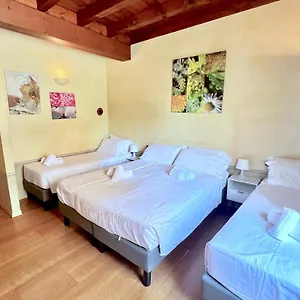 Hotel apartamentowy Corte Ferrari -ciao Vacanze-, Moniga del Garda